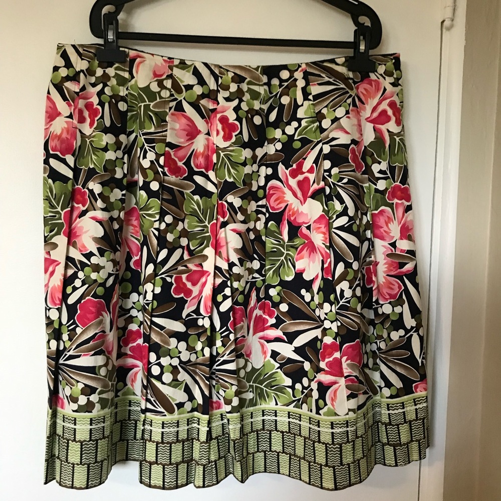 Talbots Woman Petite multi color. SZ 22W
